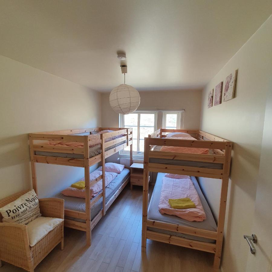Hvammur 2 Guesthouse Red House Блондуос Екстериор снимка