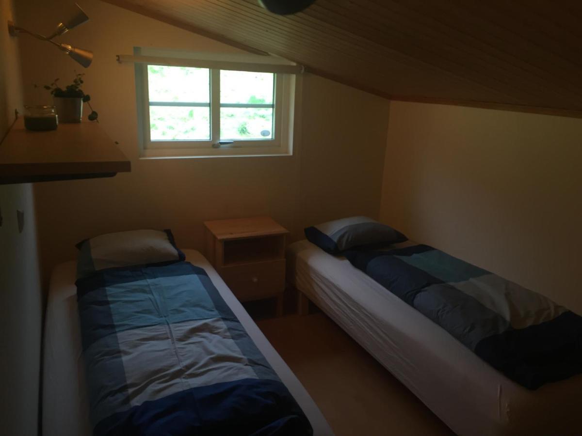 Hvammur 2 Guesthouse Red House Блондуос Екстериор снимка
